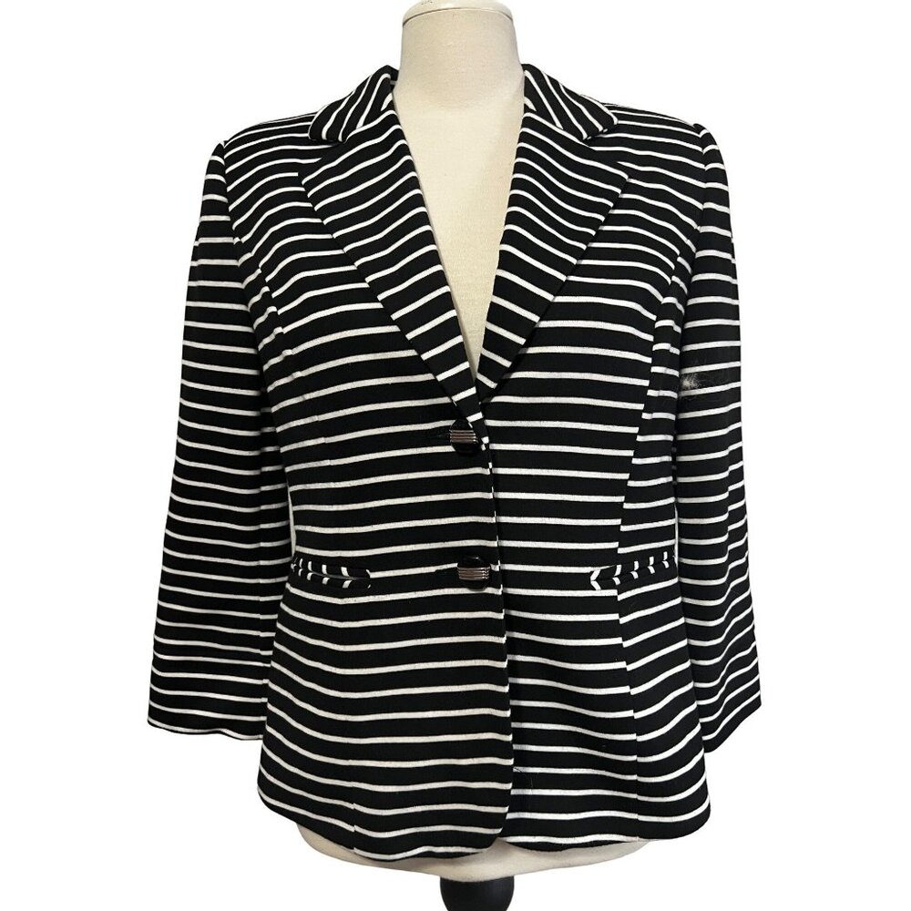 Cristina Striped Blazer Sz Medium Womens 3/4 Sleeve Black & White with Molded Bu